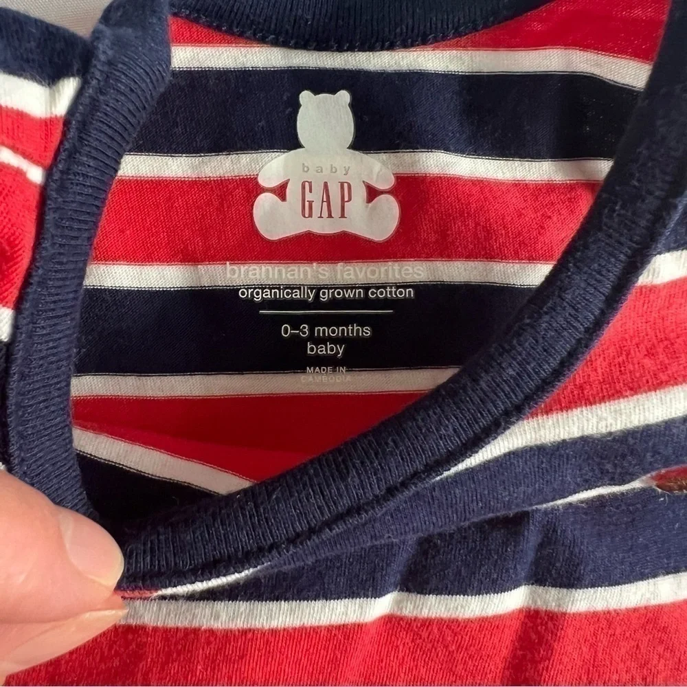 Set of Two Baby Gap Summer Onesies in Size 0-3 Months